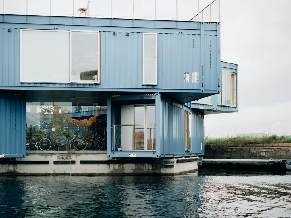 architecture-trends-floating-building