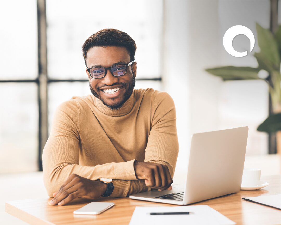 how to prompt AI for proposal writing blog header man with computer